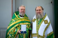 28-Управляющий Усть-Каменогорской и Семипалатинской епархии сослужил Главе Православной Церкви Казахстана за воскресной Литургией в Александро-Невском соборе Алма-Аты