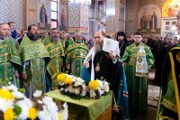 33-Управляющий Усть-Каменогорской и Семипалатинской епархии сослужил Главе Православной Церкви Казахстана за воскресной Литургией в Александро-Невском соборе Алма-Аты