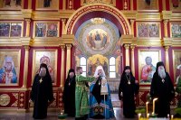 34-Управляющий Усть-Каменогорской и Семипалатинской епархии сослужил Главе Православной Церкви Казахстана за воскресной Литургией в Александро-Невском соборе Алма-Аты