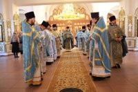 20-В день празднования Иверской иконы Божией Матери в Андреевском кафедральном соборе молитвенно отметили 10-летие учреждения  Усть-Каменогорской и Семипалатинской епархии