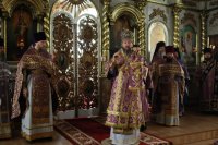 12-Архипастырский визит в Семипалатинск. Божественная Литургия Преждеосвященных Даров в Воскресенском кафедральном соборе.