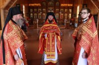 2-Божественная Литургия в Покровском храме Усть-Каменогорска в Светлый Понедельник