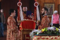 20-Божественная Литургия в Покровском храме Усть-Каменогорска в Светлый Понедельник