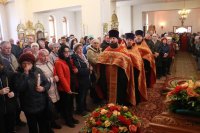 5-В Андреевском кафедральном соборе совершена Пасхальная вечерня