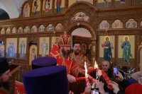15-В Андреевском кафедральном соборе совершена Пасхальная вечерня