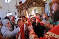 16-В Андреевском кафедральном соборе совершена Пасхальная вечерня