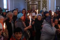30-В Андреевском кафедральном соборе совершена Пасхальная вечерня