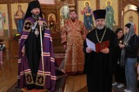 47-В Андреевском кафедральном соборе совершена Пасхальная вечерня