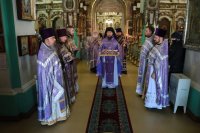 3-Епископ Амфилохий возглавил богослужения поминальной субботы в главном храме Семипалатинска