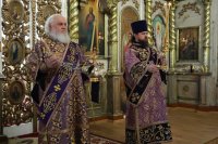 12-Служение епископа Амфилохия в Неделю Крестопоклонную