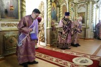 19-Служение епископа Амфилохия в Неделю Крестопоклонную
