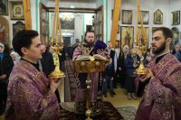 38-Служение епископа Амфилохия в Неделю Крестопоклонную
