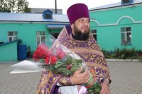 3-В день Воздвижения Креста Господня архиепископ Амфилохий совершил Божественную Литургию в соборе в честь Воскресения Христова