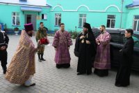 4-В день Воздвижения Креста Господня архиепископ Амфилохий совершил Божественную Литургию в соборе в честь Воскресения Христова