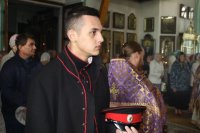 9-В день Воздвижения Креста Господня архиепископ Амфилохий совершил Божественную Литургию в соборе в честь Воскресения Христова