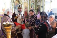 45-В день Воздвижения Креста Господня архиепископ Амфилохий совершил Божественную Литургию в соборе в честь Воскресения Христова
