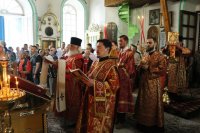 32-В Неделю о слепом архиепископ Амфилохий возглавил богослужения в Воскресенском кафедральном соборе города Семипалатинска