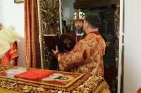 34-В Неделю о слепом архиепископ Амфилохий возглавил богослужения в Воскресенском кафедральном соборе города Семипалатинска