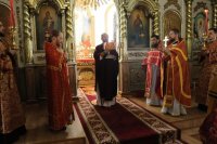 39-В Неделю о слепом архиепископ Амфилохий возглавил богослужения в Воскресенском кафедральном соборе города Семипалатинска