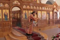 32-В день празднования памяти святых мучениц Веры, Надежды, Любови и матери их Софии архиепископ Амфилохий возглавил служение Божественной Литургии в главном храме епархии