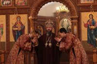 34-В день празднования памяти святых мучениц Веры, Надежды, Любови и матери их Софии архиепископ Амфилохий возглавил служение Божественной Литургии в главном храме епархии