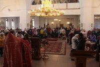 42-В день празднования памяти святых мучениц Веры, Надежды, Любови и матери их Софии архиепископ Амфилохий возглавил служение Божественной Литургии в главном храме епархии