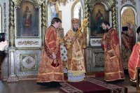 8-В день памяти священномученика Александра, архиепископа Семипалатинского, Глава Казахстанского Митрополичьего округа совершил Литургию в Воскресенском соборе города Семипалатинска 