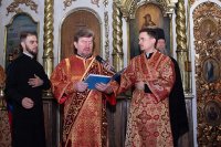 9-В день памяти священномученика Александра, архиепископа Семипалатинского, Глава Казахстанского Митрополичьего округа совершил Литургию в Воскресенском соборе города Семипалатинска 
