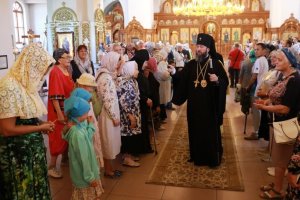 В воскресный день архиепископ Амфилохий совершил Божественную Литургию в Андреевском кафедральном соборе 
