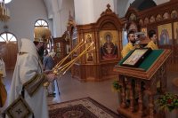 8-В воскресный день архиепископ Амфилохий совершил Божественную Литургию в Андреевском кафедральном соборе 