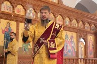 18-В воскресный день архиепископ Амфилохий совершил Божественную Литургию в Андреевском кафедральном соборе 
