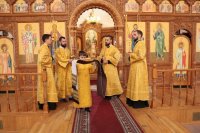 20-В воскресный день архиепископ Амфилохий совершил Божественную Литургию в Андреевском кафедральном соборе 