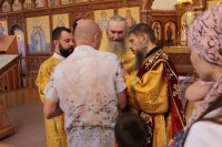38-В воскресный день архиепископ Амфилохий совершил Божественную Литургию в Андреевском кафедральном соборе 