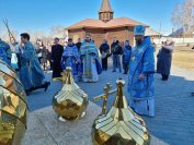 44-В субботу пятой седмицы Великого поста архиепископ Амфилохий совершил Божественную Литургию в Покровском соборе города Усть-Каменогорска 