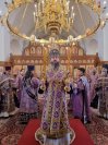 4-В пятое воскресение Святой Четыредесятницы архиепископ Амфилохий возглавил служение Божественной Литургии в главном храме Восточного Казахстана