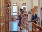 7-В пятое воскресение Святой Четыредесятницы архиепископ Амфилохий возглавил служение Божественной Литургии в главном храме Восточного Казахстана