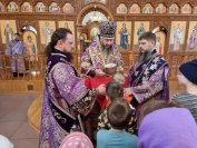 33-В пятое воскресение Святой Четыредесятницы архиепископ Амфилохий возглавил служение Божественной Литургии в главном храме Восточного Казахстана
