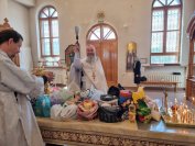 57-В Троицкую родительскую субботу в Андреевском кафедральном соборе были совершены заупокойные богослужения