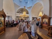 60-В Троицкую родительскую субботу в Андреевском кафедральном соборе были совершены заупокойные богослужения