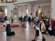 12-В пятницу первой седмицы Великого поста Управляющий Усть-Каменогорской и Семипалатинской епархией совершил Божественную Литургию Преждеосвященных Даров и чин освящения колива в Андреевском кафедральном соборе