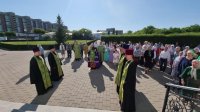 16-Накануне праздника святой Пятидесятницы архиепископ Амфилохий возглавил Всенощное бдение в Троицком соборе города Усть-Каменогорска