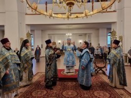 В день празднования Введения во храм Пресвятой Богородицы архиепископ Амфилохий возглавил служение Божественной Литургии в главном храме Восточного Казахстана