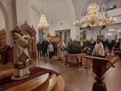 52-«Рождество Твое, Христе Боже наш, возсия мирови свет разума». В ночь на 7 января в Андреевском кафедральном соборе была совершена праздничная Божественная Литургия
