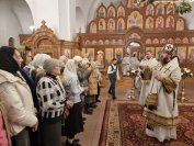 55-«Рождество Твое, Христе Боже наш, возсия мирови свет разума». В ночь на 7 января в Андреевском кафедральном соборе была совершена праздничная Божественная Литургия