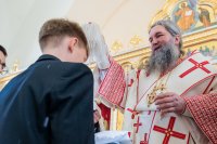 11-Архиепископ Амфилохий сослужил митрополиту Екатеринбургскому и Верхотурскому Евгению, главе Екатеринбургской митрополии