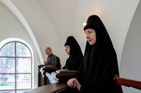13-Архиепископ Амфилохий сослужил митрополиту Екатеринбургскому и Верхотурскому Евгению, главе Екатеринбургской митрополии
