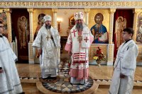 23-Архиепископ Амфилохий сослужил митрополиту Екатеринбургскому и Верхотурскому Евгению, главе Екатеринбургской митрополии