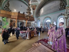 Архипастырский визит в город Семипалатинск. Божественная Литургия в Воскресенском кафедральном соборе 