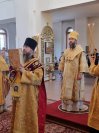 6-Архиепископ Амфилохий возглавил служение Божественной Литургии в главном храме епархии