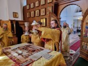 33-Архиепископ Амфилохий возглавил служение Божественной Литургии в главном храме епархии